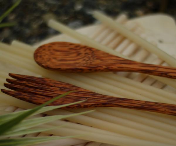 Sustainable Accessories - Turning The Tides